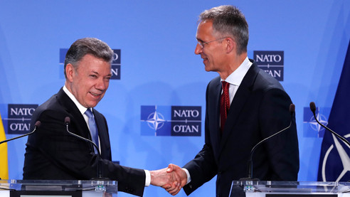 Колумбия движется к миру. И к НАТО